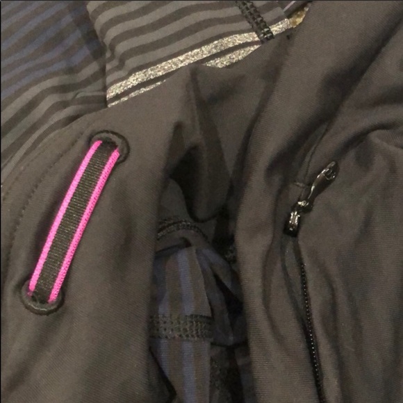 Lulu🍋 Om Stripe Speed Up 31” Tights size 6 RARE/Unicorn!! - Picture 4 of 12